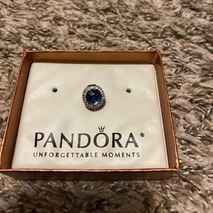 Pandora sparkling blue charm